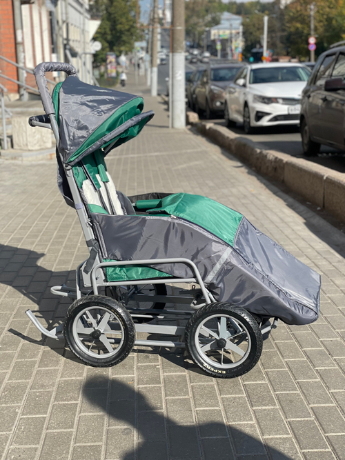 Универсани с выдвижными лыжами и попоной на ноги СУ19.2 для детей с ДЦП