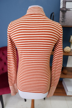 Джемпер в полоску 44-46 размер