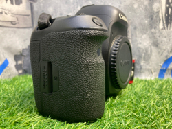 Canon EOS 5D Mark IV Покупка/Продажа