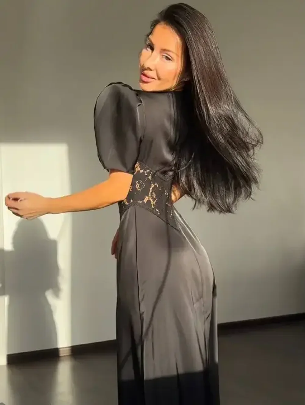 Платье "Who is she", Черный