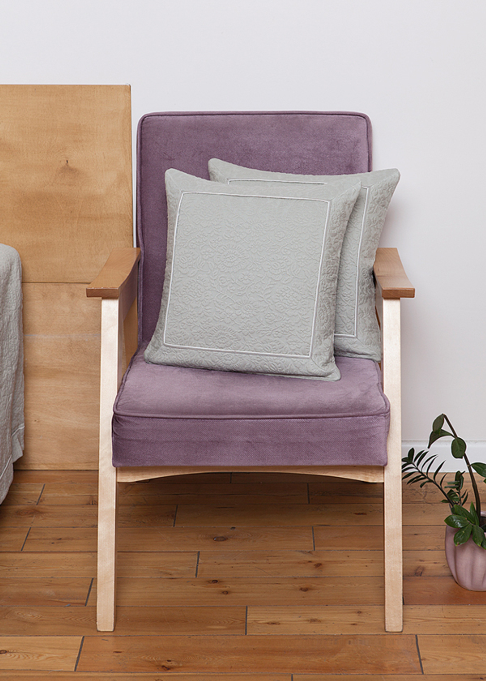 Наволочка декоративная 47х47 Luxberry Notting Hill зеленая глина