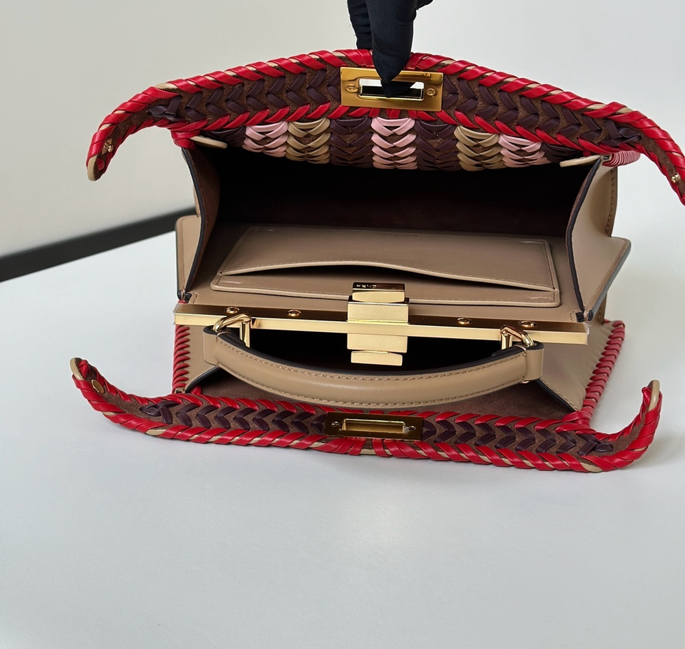 Fendi Peekaboo ISeeU Small 27 cm