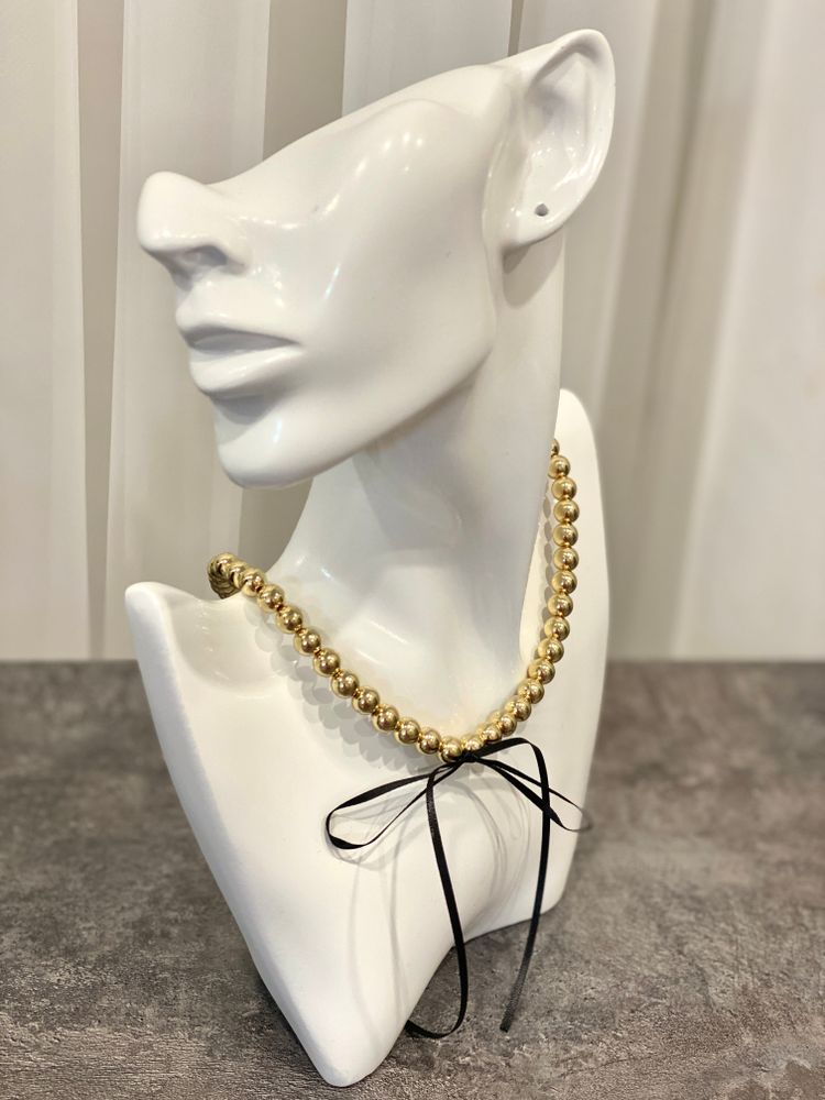 Серьги пусеты серебряные треугольники и золотые шарики