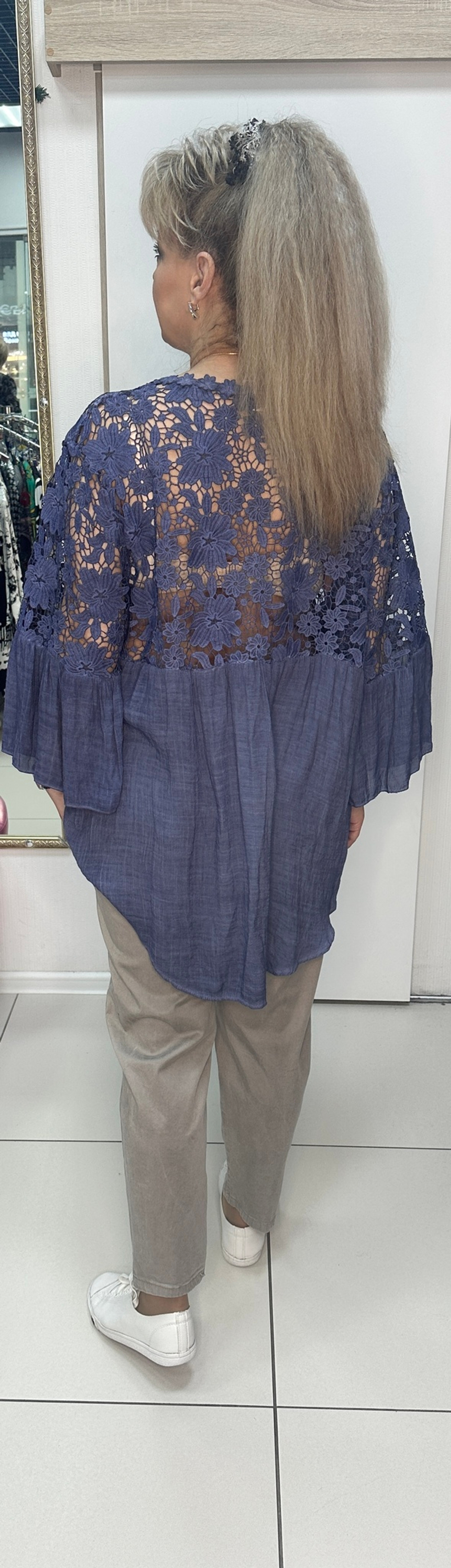 Итальянская темно-синяя ажурная туника на пуговицах