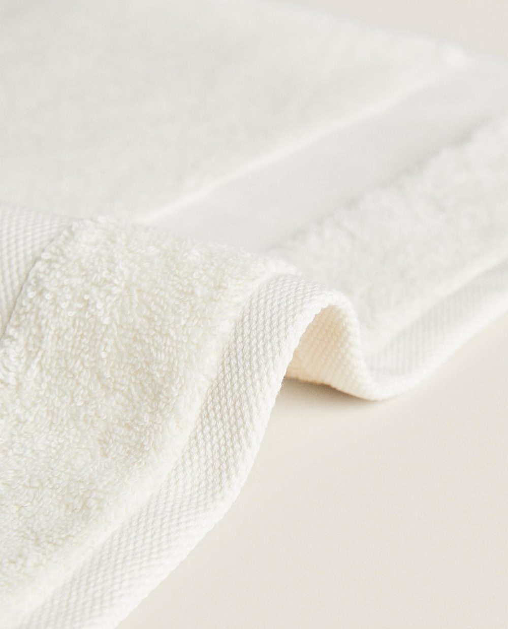 Zara Home - Хлопковое банное полотенце премиум-класса (600 г / м2), бежевый, 90х150 см