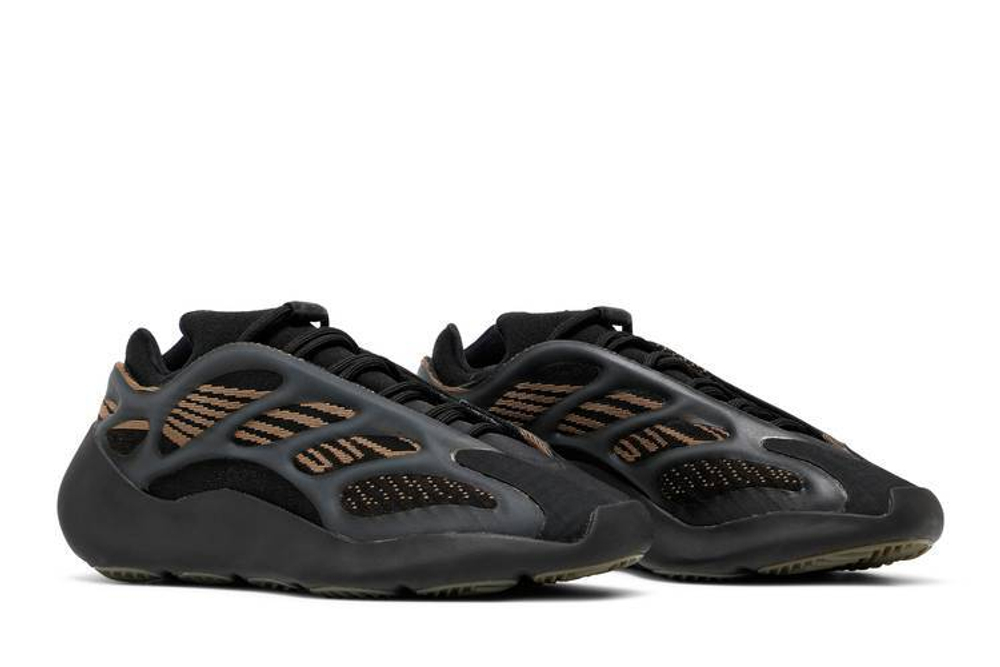 Кроссовки Adidas Originals Yeezy Boost 700 V3 "Clay Brown"