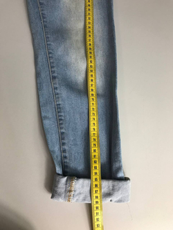 Джинсы Oodji для модных образов, маркировка 30, визуально на 46 размер