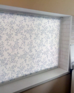 Рулонные шторы "Китайская роза цвет синий"