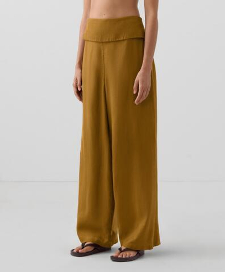 OYSHO Прямые брюки из 100% льна с подвернутым поясом, горчичный