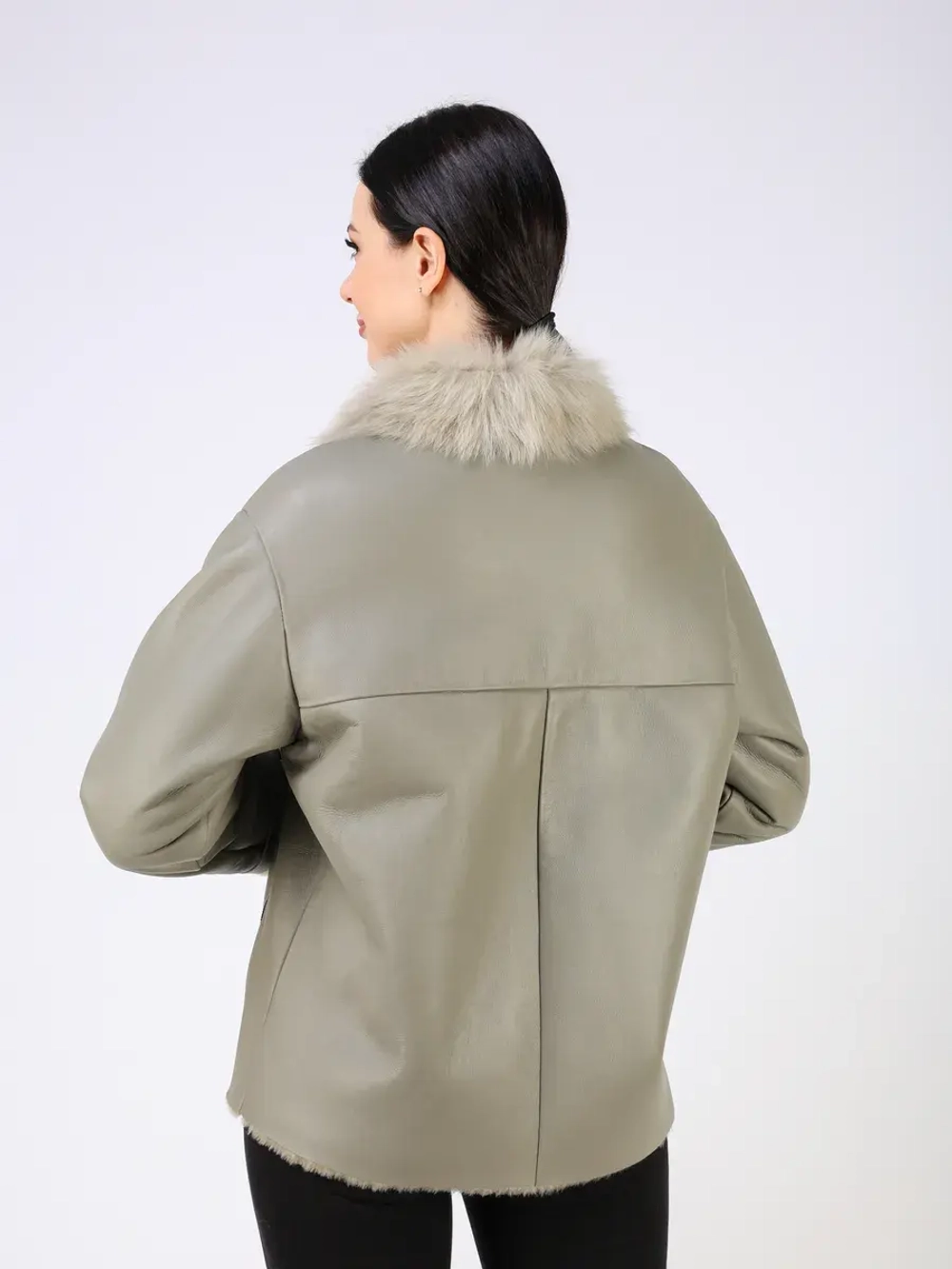 Дубленка зимняя натуральная короткая