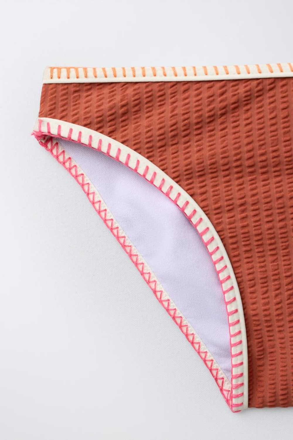 ZARA КУПАЛЬНИК ИЗ ЖАТОЙ ТКАНИ С КОНТРАСТНЫМИ ДЕТАЛЯМИ, ЧЕРЕПИЧНЫЙ