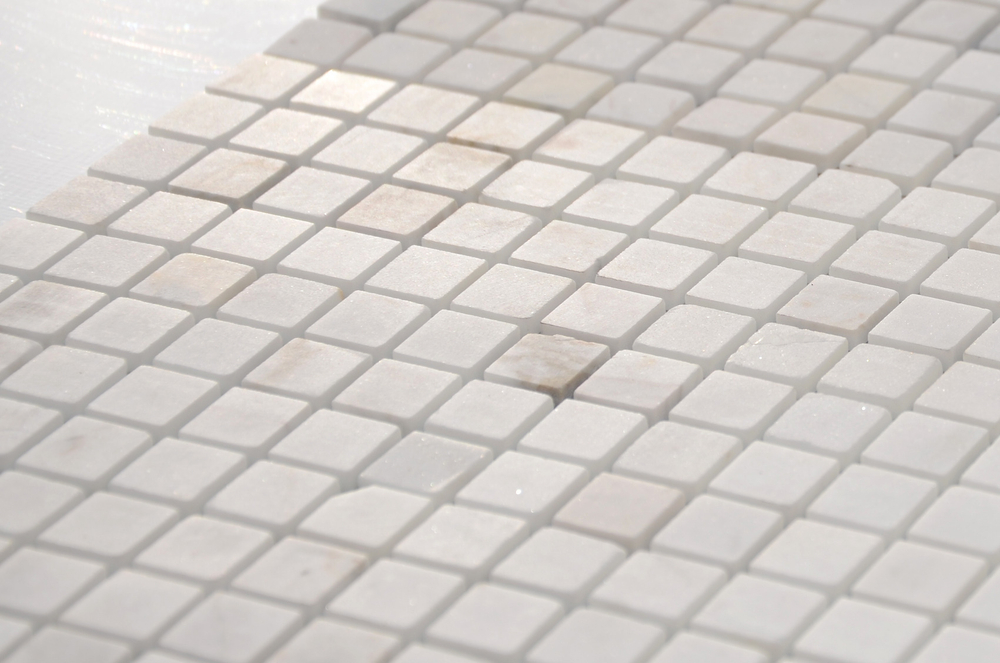 Мозаика LeeDo Caramelle: Pietrine - Dolomiti Bianco полированная 30,5x30,5х0,4 см (чип 15x15x4 мм)