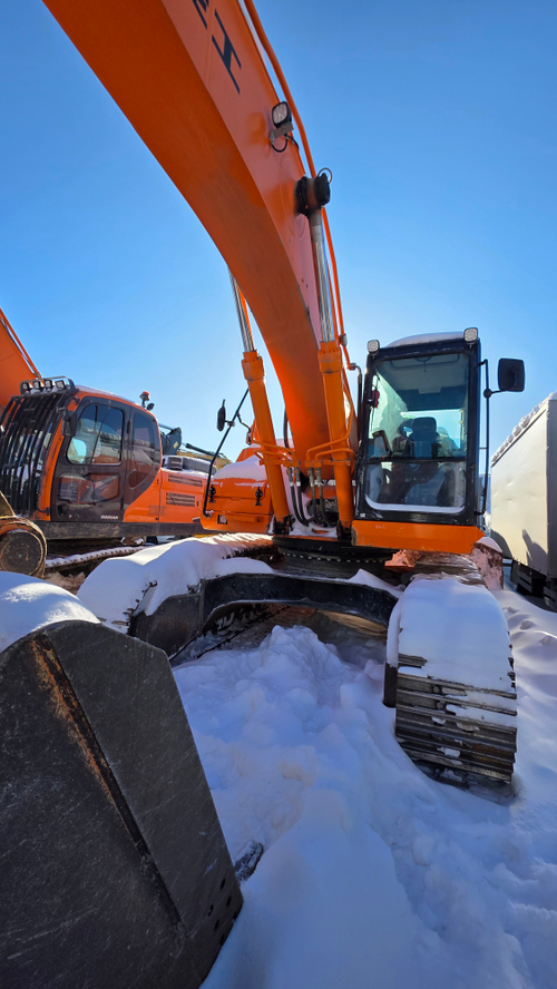 Lonking CDM6336 Экскаватор CDM6336 (Дизельный, 7,8 л, 288 л.с., МТ)