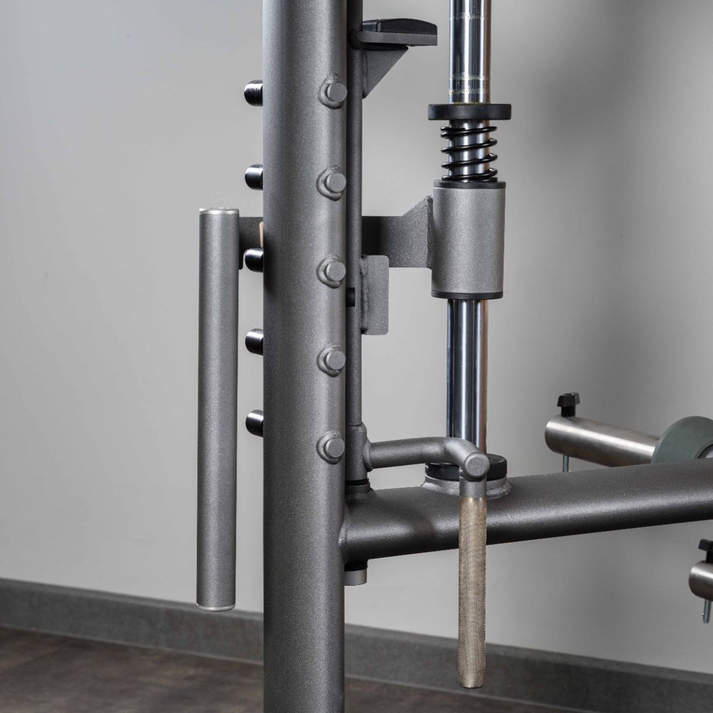 T919 Вертикальный жим ногами