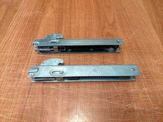 Шарниры (петли) дверцы духового шкафа для всех плит Гефест выпуска с 2007 года