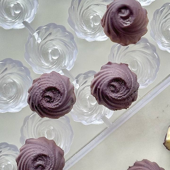 111 | Форма для шоколадных конфет (275*135 мм)