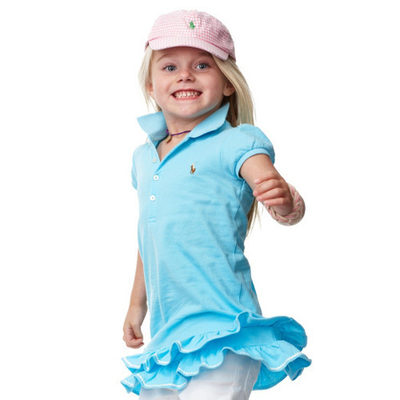 Платье-поло с вышивкой в виде логотипа и юбкой с воланами