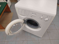 Стиральная машина Indesit W63T 6 кг б/у