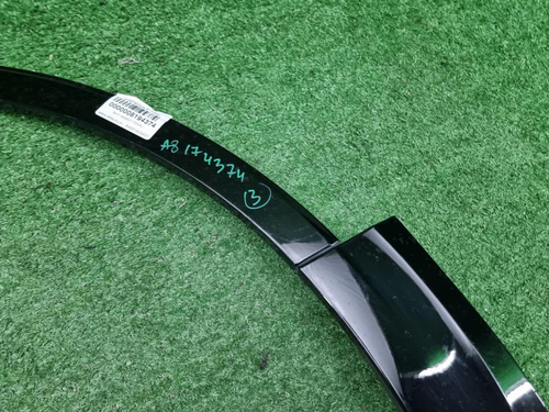 Расширитель передний левый Bentley Bentayga 15-нв