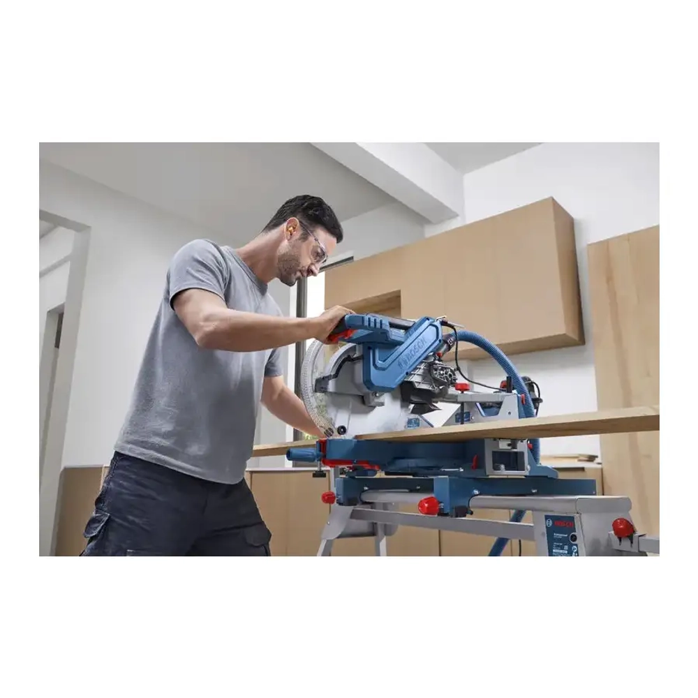 Торцовочная пила GCM 340-305 D BOSCH 0601B60000