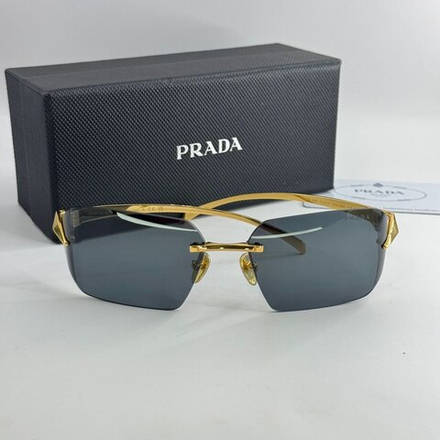 Солнцезащитные очки Prada