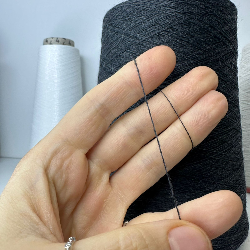 CASHWOOL - Zegna Baruffa Lane Borgosesia; 100% меринос; 1800м/100г; Anthracit mel, цвет: антрацит меланж; Есть бобинки: 35, 42 гр