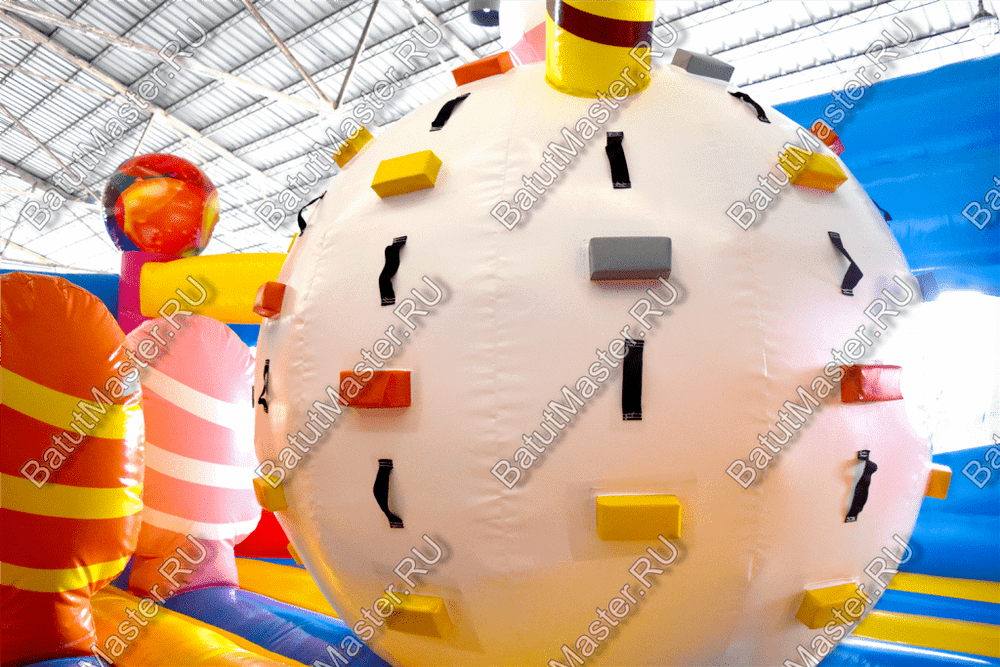 Коммерческий надувной батут "Мороженое" 6*6*3.5 м