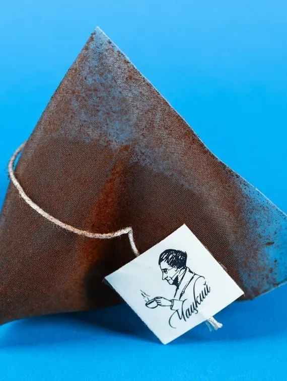 Кофе молотый 100% арабика «Горячих сплетен» в пирамидке в конверте, 1 шт. х 8 г.