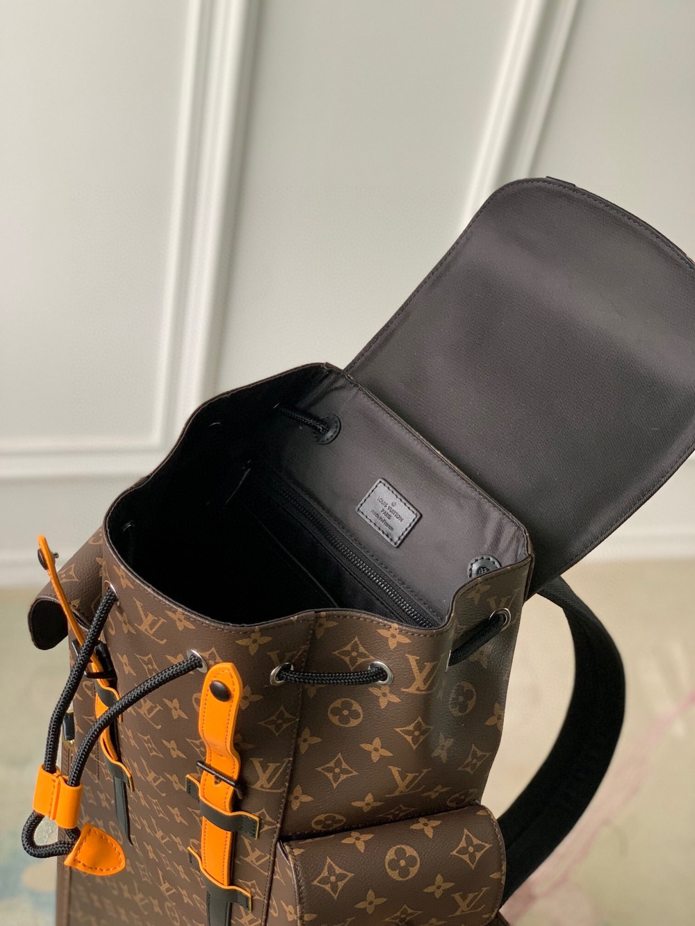 Louis Vuitton Christopher PM