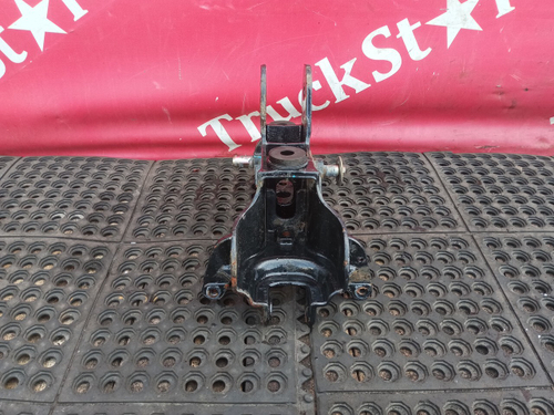 Кронштейн торсиона кабины правый 2023г.