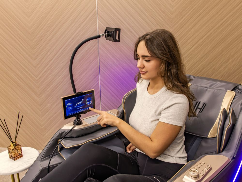 Массажное кресло Hatico Pro Spirit SL 4D – Серый космос