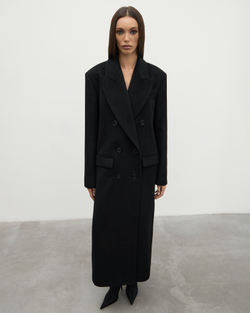 Двубортное пальто из шерсти