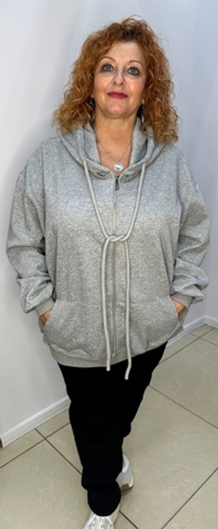 Бомбер-жакет со стразами в сером цвете