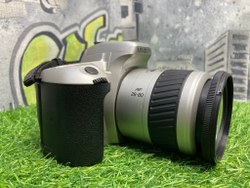 Minolta Dynax 404Si + AF Zoom 28-80mm 3.5-5.6