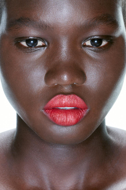 ZARA Блеск для губ в стике, вишня