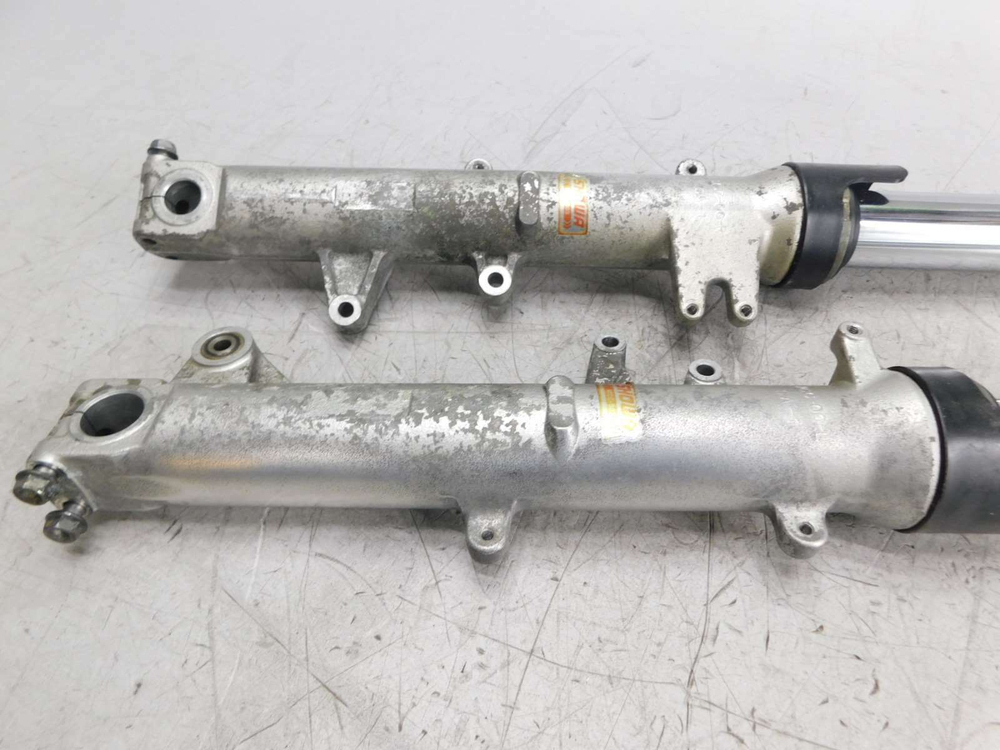 Перья вилки Honda X-11 SC42
