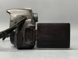 Canon 600D kit 18-55mm 3.5-5.6 IS ll 48655 Кадров