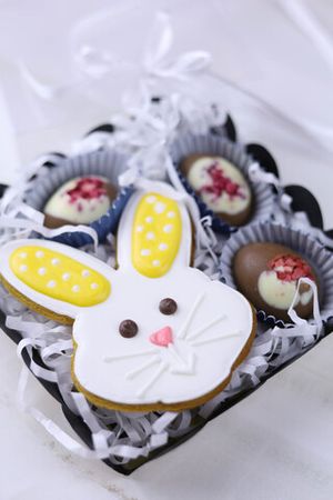 Пряник зайчик с дизайном на заказ