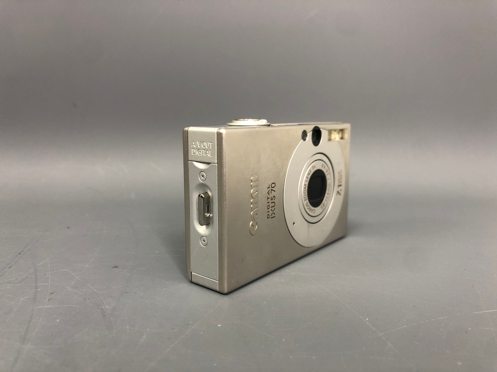 Canon Digital IXUS 70