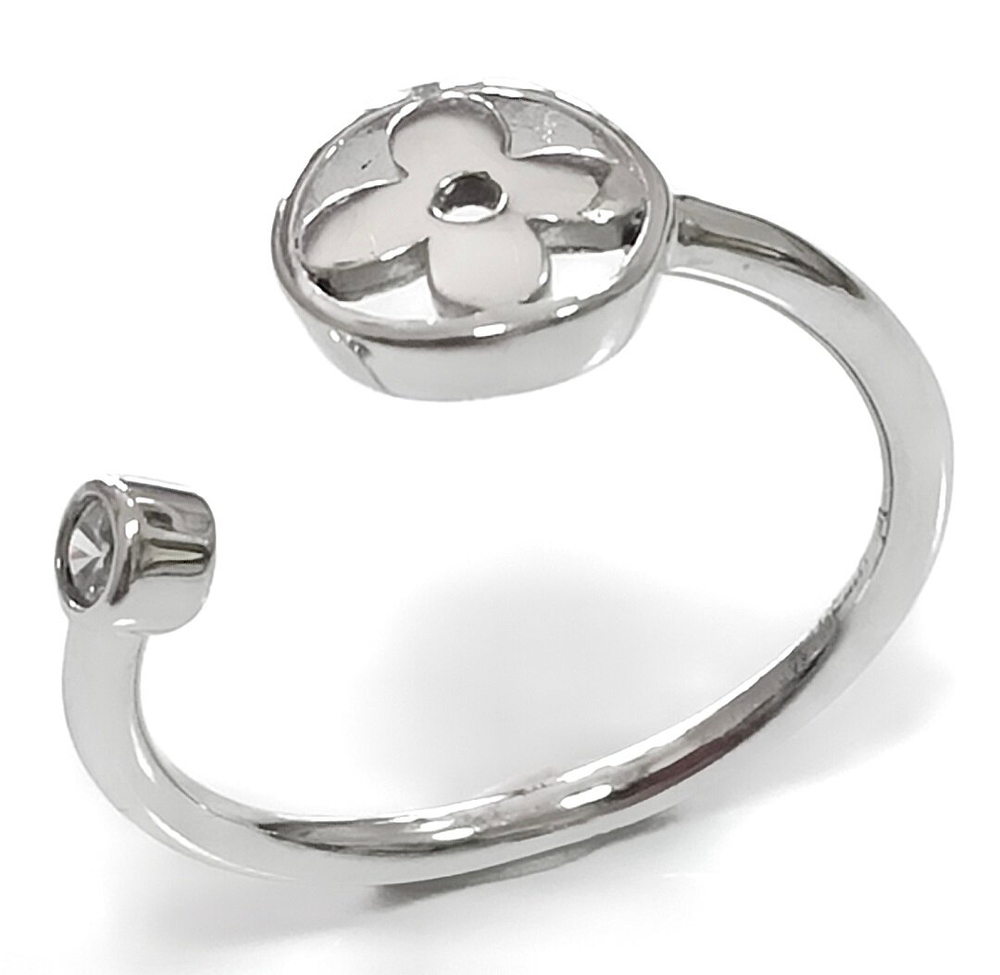 Ювелирное кольцо из серебра