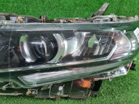 Битая Фара левая Toyota Land Cruiser Prado 150 (2017-н.в.) LED