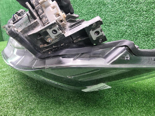 Фара правая Subaru Forester 5 SK (2018-2021) LED