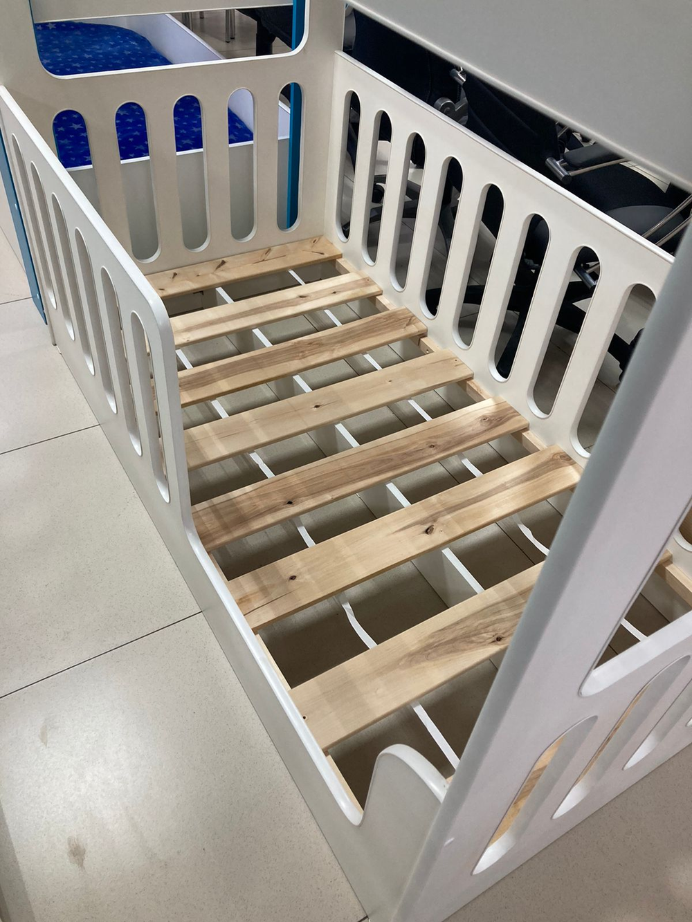 Кровать Домик ЛДСП белый/белый 800*1600