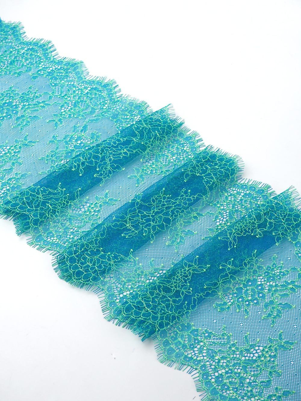 Кружево шантильи тихоокеанский синий с нитью лимон-лайм неэластичное ширина 22 см длина 1.45 м