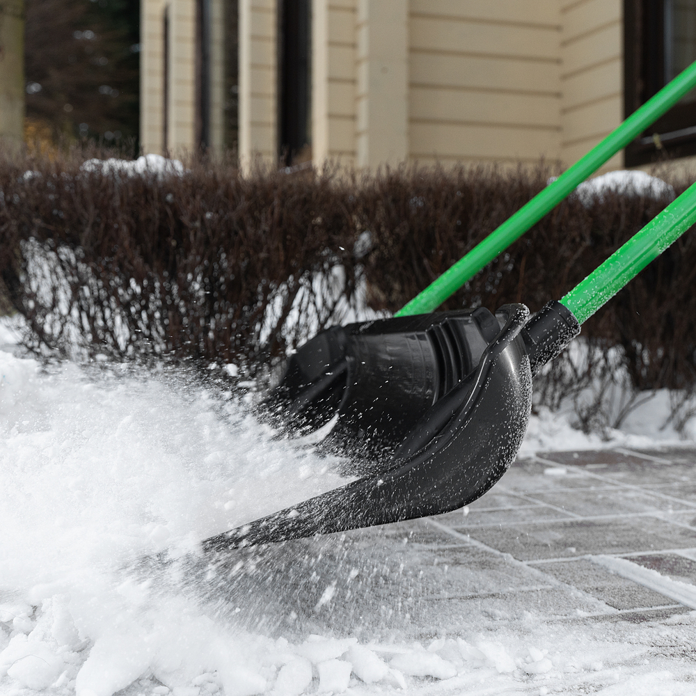 Скрепер для уборки снега, полипропилен, 710х320х1325 мм, усиленная стальная рукоятка, BASE Palisad