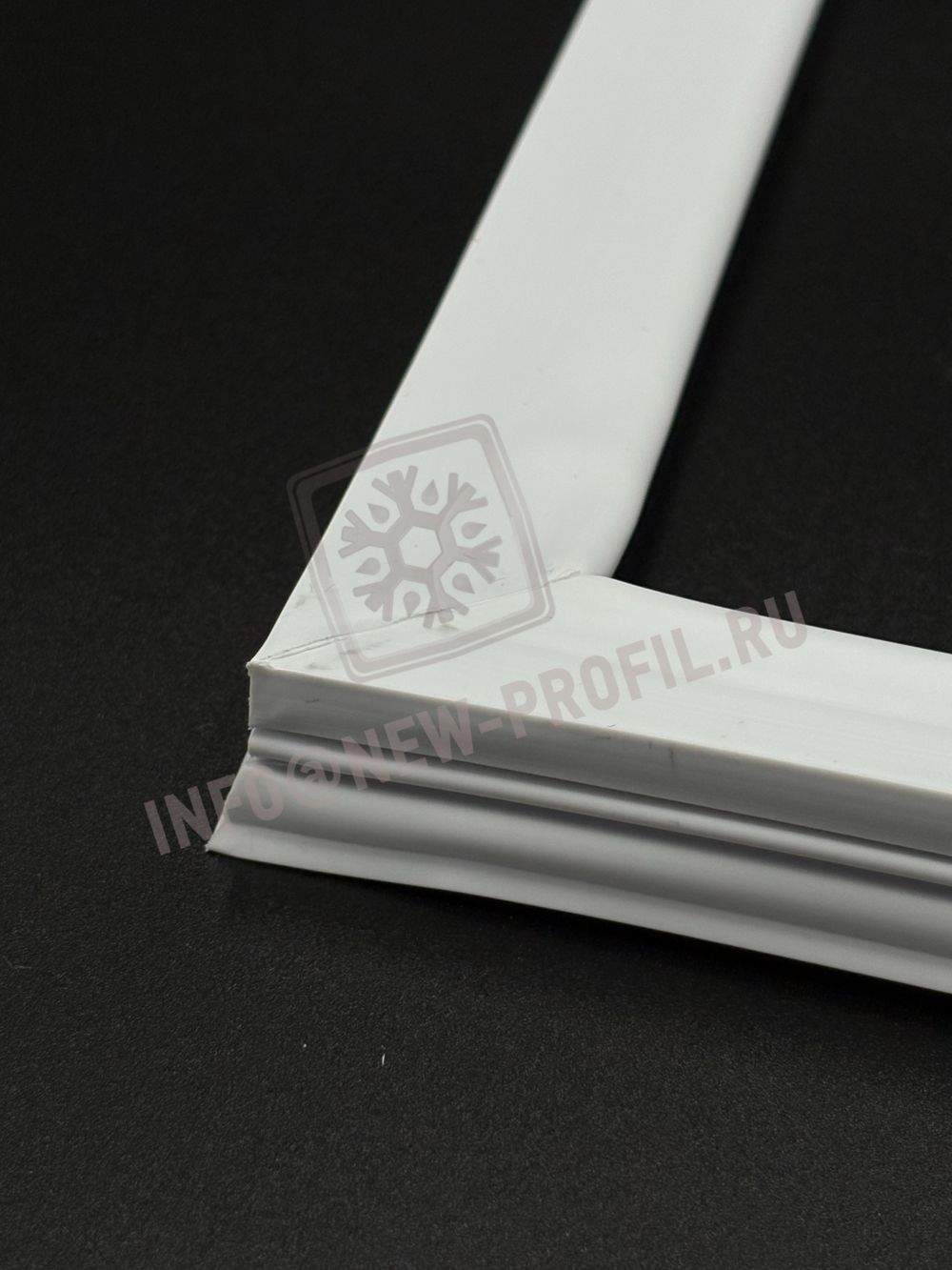 Уплотнитель для холодильника Electrolux ERB 3545 м.к. 740*570 мм(012/022 АНАЛОГ)