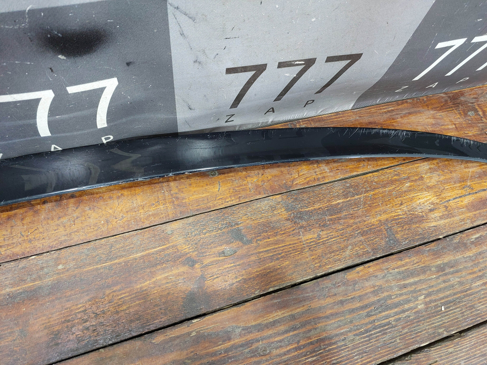 Спойлер крышки багажника Geely Tugella 19-24 Б/У Оригинал 6073075300