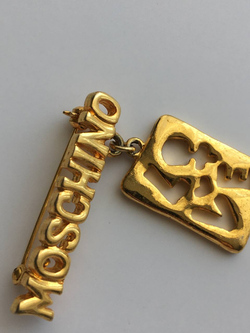 Брошь Moschino
