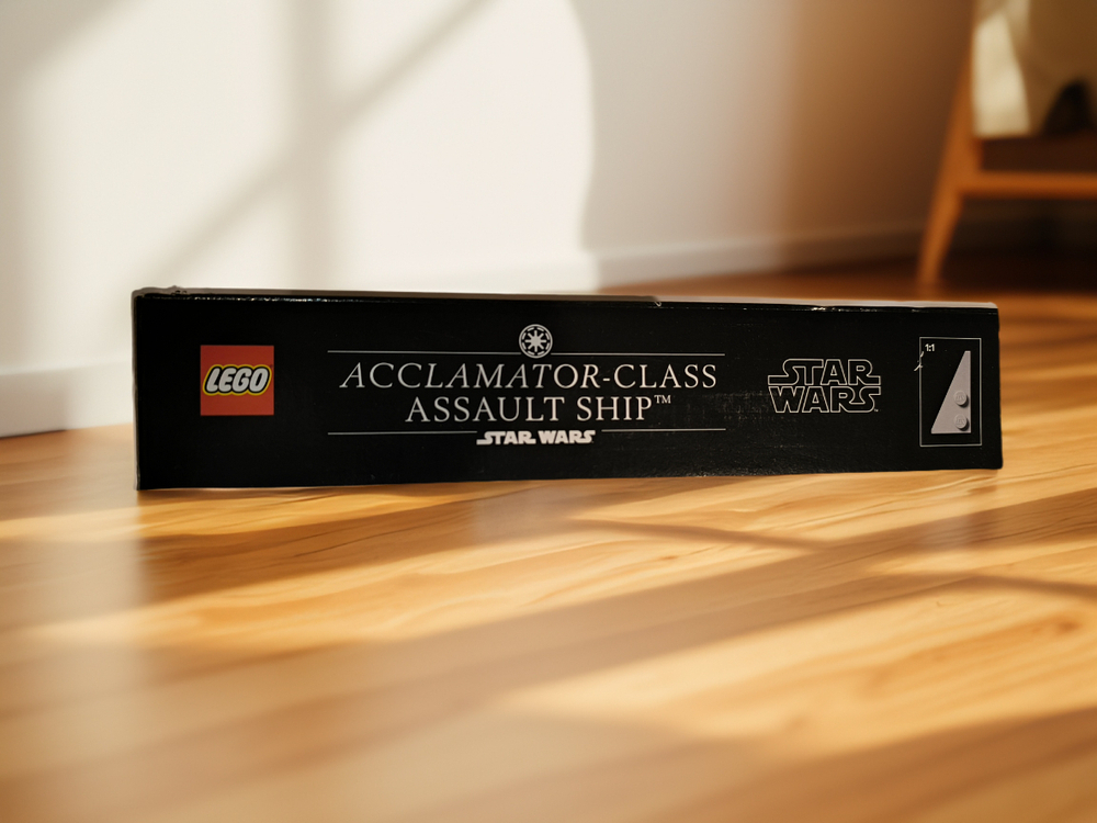 LEGO Star Wars 75404 «Штурмовой корабль класса “Аккламатор”» — масштабный корабль