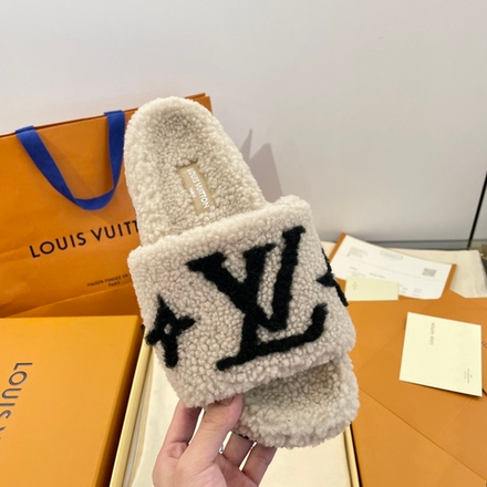 Louis Vuitton Paseo Flat Comfort Mule